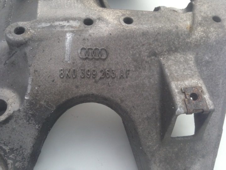 Опора коробки передач 8K0399263AF AUDI A4 S4 A5 S5 Q5, фото 2