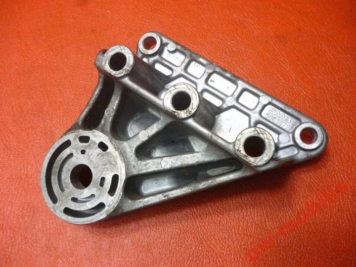 Кронштейн двигателя Saab 3.0 TiD Vectra 3.0 CDTI 5063672, фото 2
