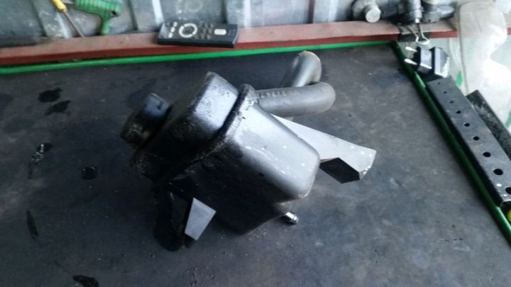 БАЧОК ГИДРОУСИЛИТЕЛЯ MITSUBISHI SPACE STAR 01 г. EU, фото 2