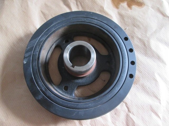 ШКИВ НА ВАЛ TOYOTA YARIS II 1.4 D4D 2006-12, фото 1