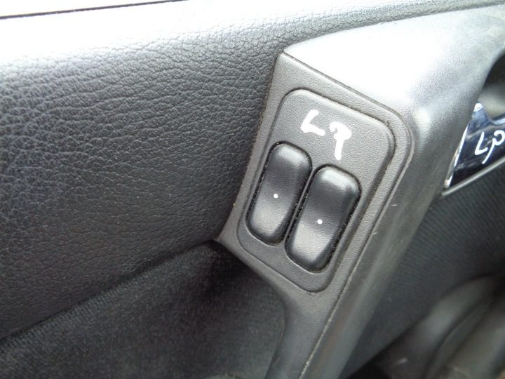 БЛОК КНОПОК СТЕКЛОПОДЪЕМНИКОВ ЛЕВЫЙ ПЕРЕДНИЙ OPEL ASTRA G II 98-09, фото 1