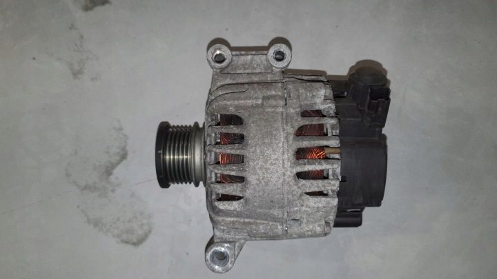C3 PEUGEOT ГЕНЕРАТОР V7 61548480-03, фото 1