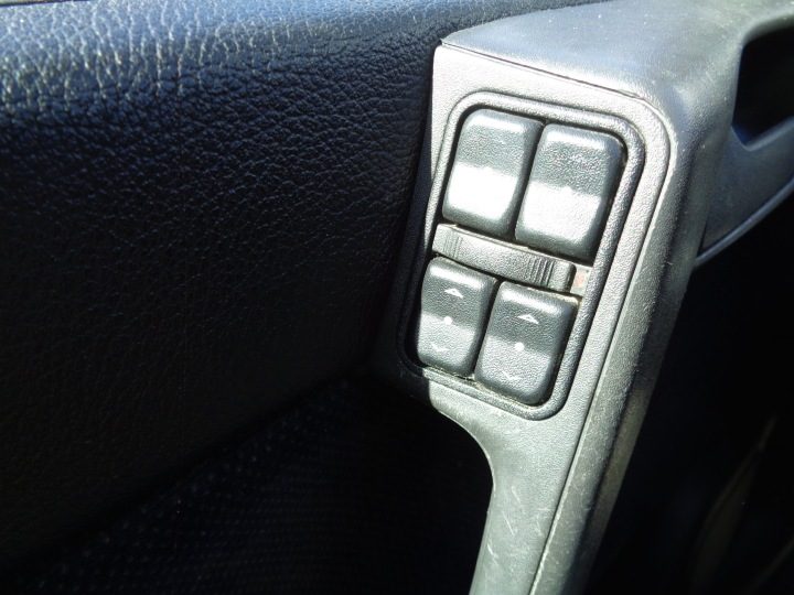 Переключатель блок кнопок стеклоподъемников левый передний Opel Astra G II, фото 1