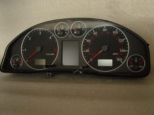 Панель приборов VDO Audi A6 99-03r TDI 4B0920981J, фото 1
