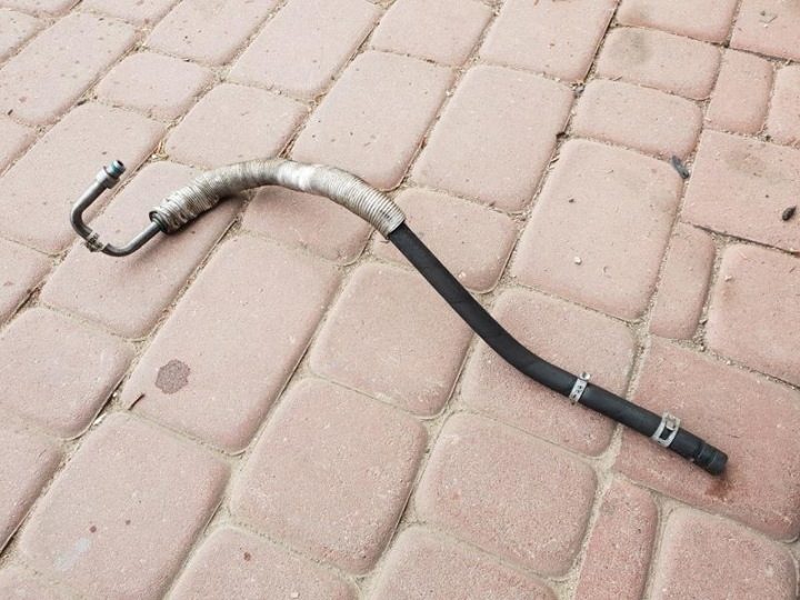 Трубка шланг 2.0T OPC Opel Astra J IV 13268909, фото 1