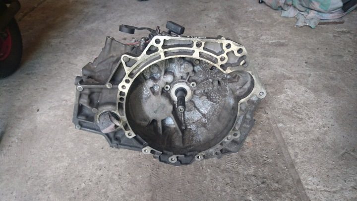Коробка передач Toyota Auris 1.4 d4d 6 передач 10 г., фото 1