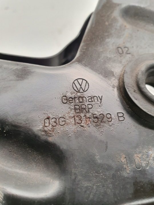 Audi OE 03G131529B крепление интеркулера, фото 4