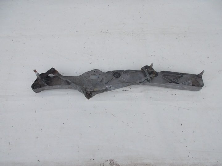 ТРАПЕЦИЯ ДВОРНИКОВ ПЕРЕДНЯЯ BMW E39 96-04 8360603, фото 1