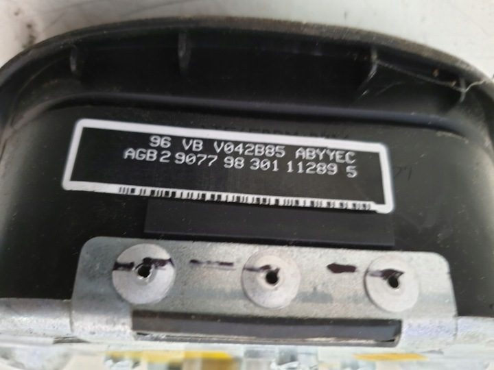 Подушка водителя Ford OE 96VBV042B85, фото 3