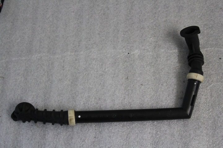 ПАТРУБОК ПЕЧКИ В КОНСОЛИ VW ATLAS 3CN820027A, фото 1