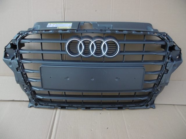AUDI A3 8V S-LINE РЕШЕТКА РАДИАТОРА, фото 1