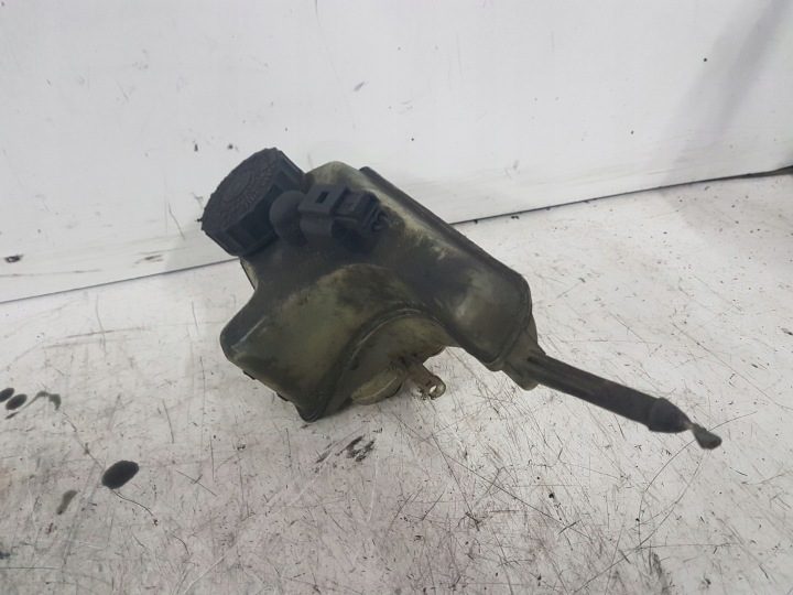БАЧОК ТОРМОЗНОЙ ЖИДКОСТИ VW GOLF III 1.9 TD EU, фото 2