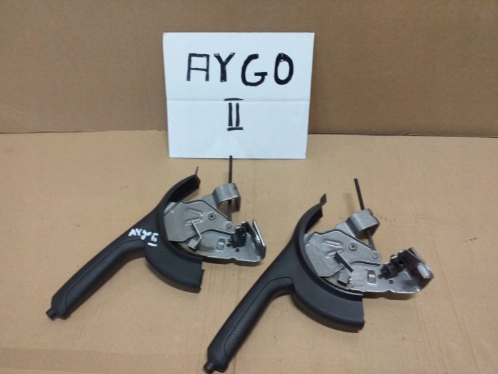Toyota AYGO II рычаг ручного тормоза, фото 1