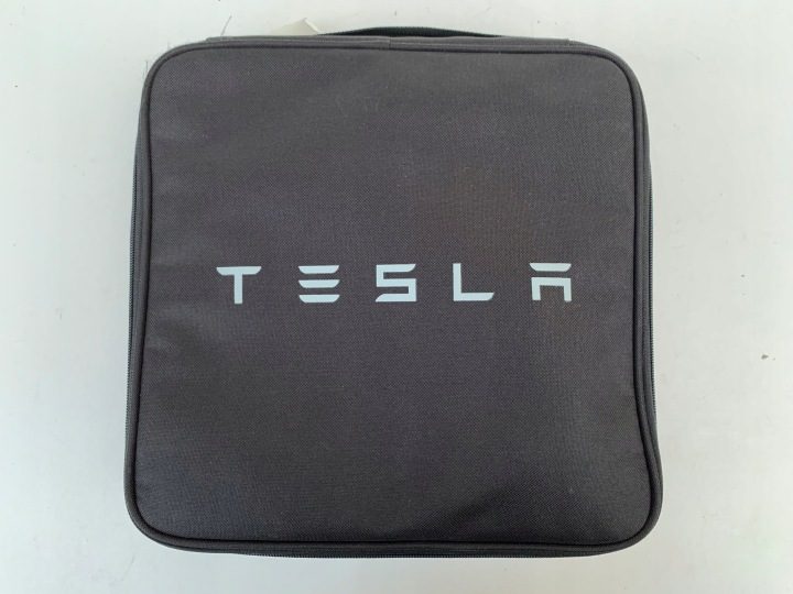 Tesla 3 - блок питания зарядное устройство кабель 1121254-00-E EU, фото 1