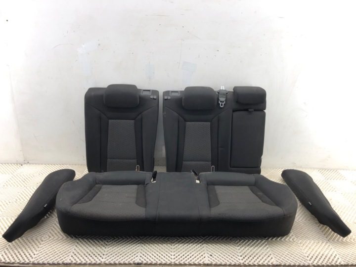 Диван второй ряд Hyundai i40 хэтчбек сиденье среднее, фото 1
