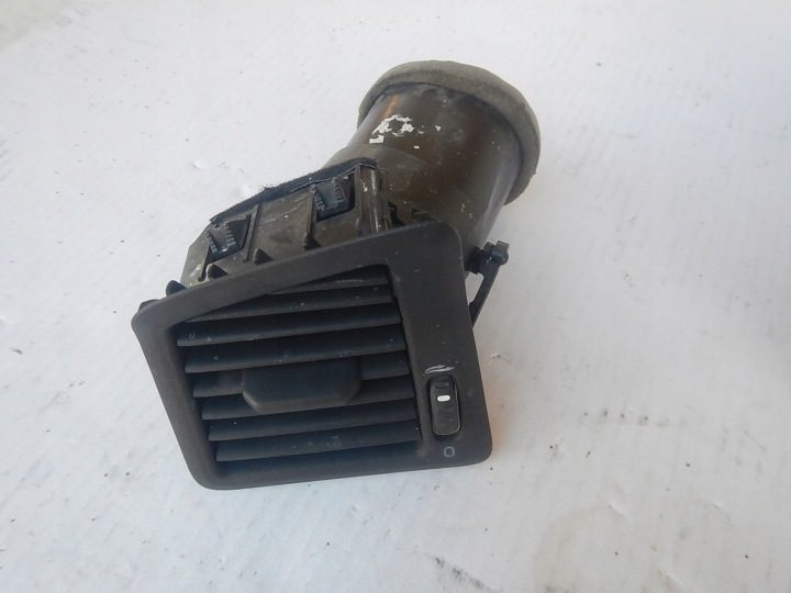 Дефлектор обдува Volvo OE 30780845, фото 1