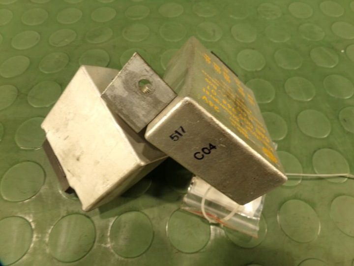 STEYR 790.195/L32/4X4 РЕЛЕ 5AB005944-01, фото 2