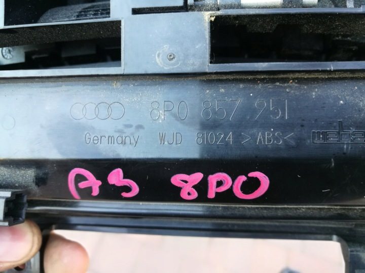 Пепельница бардачок Audi --A3 8P 2003-2008--8P0857951, фото 4