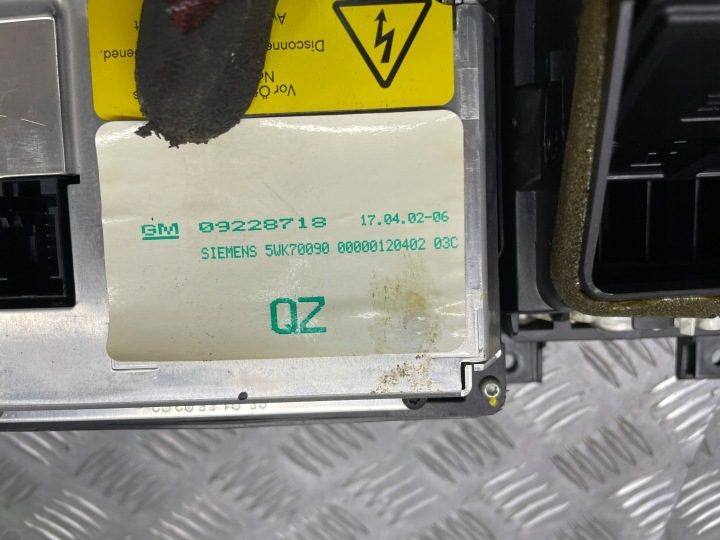 ДИСПЛЕЙ ПАНЕЛЬ СРЕДНЯЯ 09228718 OPEL VECTRA C, фото 7