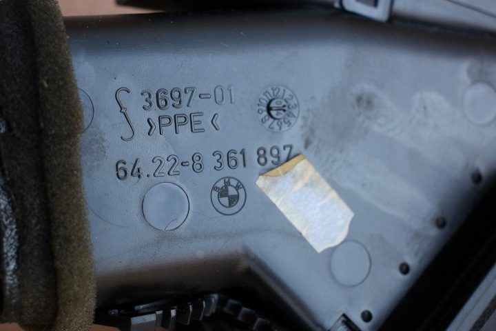 Дефлектор обдува торпедо левый BMW e46 черный 8361897, фото 3