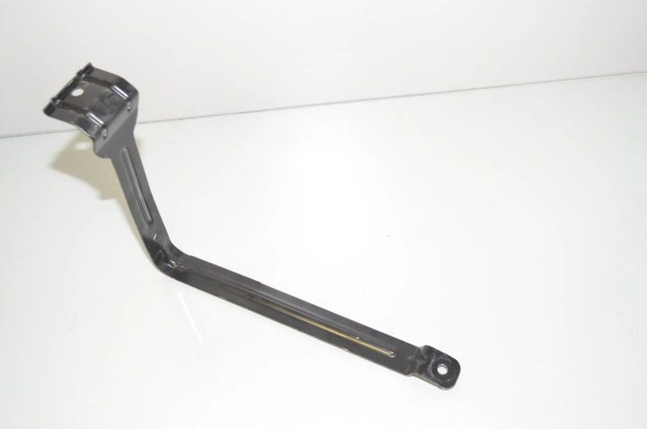 Кронштейн аккумулятора BMW 5 (F10) 61217609962 2.0L дизель 140 кВт 2015, фото 2