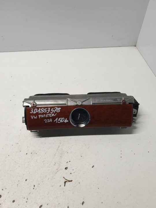 Дефлектор обдува часы VW Pheaton 3D1853578, фото 1