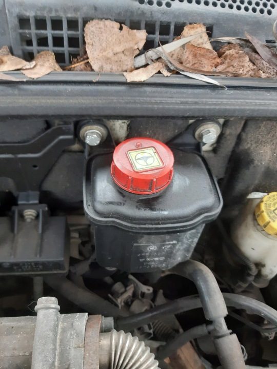 БАЧОК ЖИДКОСТИ ГИДРОУСИЛИТЕЛЯ ALFA ROMEO 147, фото 1