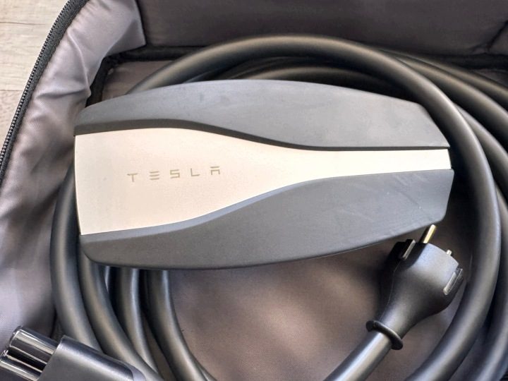 Tesla 3 S Y X Оригинальное Зарядное устройство Сетевое 32A + Чехол (Идеальный Состояние), фото 2