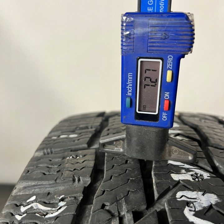 Шина зимняя Nokian Tyres WR C3 235/65R16 121 R сцепление на снегу (3PMSF), фото 2