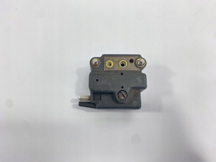 Регулятор давления топлива Mercedes W124 W201 W126 107SL Bosch 2437020007, фото 8