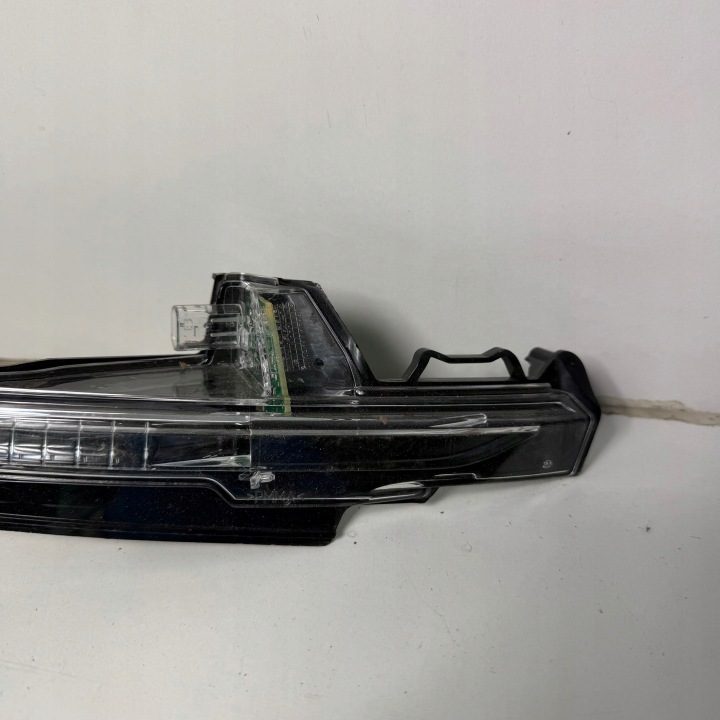 ПОВОРОТНИК LED В ЗЕРКАЛО AUDI Q7 SQ7 II 4M Q5 II BENTAYGA OE 4M0949102A, фото 2