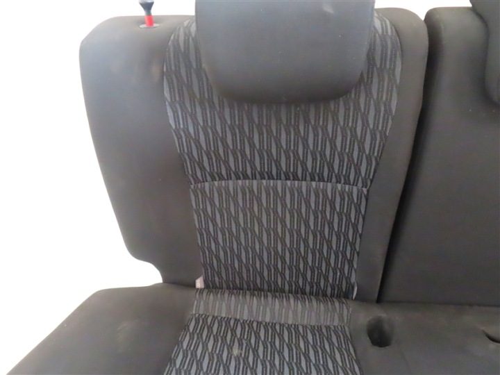 Диван задний с Zagłówkami Toyota Yaris III 3 дв. 2011-2020 год, фото 2