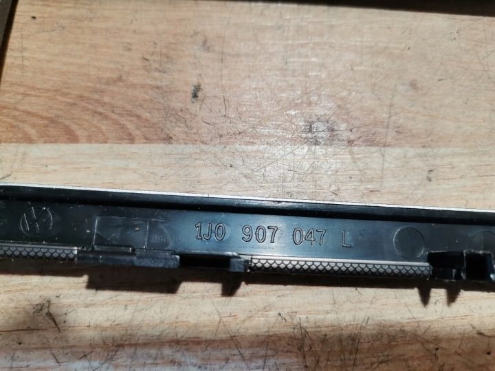 Защита панели кондиционера Volkswagen OE 1J0907047L, фото 2