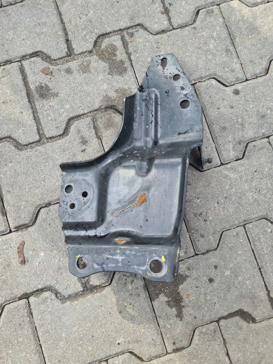 КРЕПЛЕНИЕ ЛЕВОЕ ПОДУШКИ КАБИНЫ ПРИВОДА КАПОТА RENAULT GAMA T HIGH, фото 3