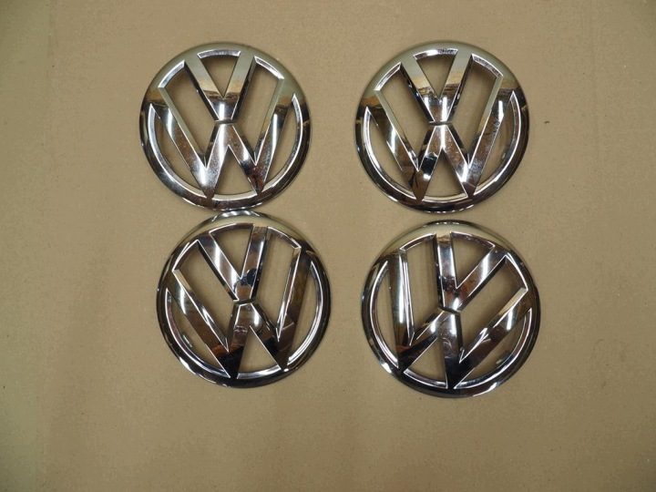 ЭМБЛЕМА ЗНАЧОК ПЕРЕДНИЙ 1S6853601B VW UP, фото 1