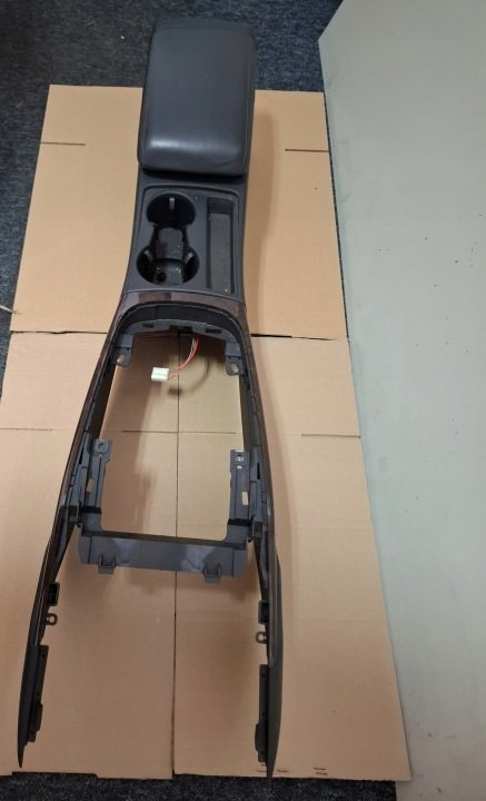 Центральный тоннель 8K0862533C 8K0864981F Audi A4 B8 2007-15 R универсал, фото 1