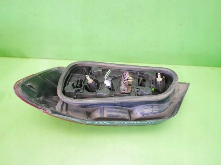 ФОНАРЬ ЛЕВЫЙ ЗАДНИЙ VALEO PEUGEOT 306 PHII ХЭТЧБЕК 3D 97-99, фото 8