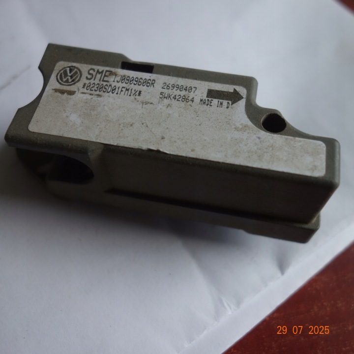 Volkswagen OE 1J0909606R, фото 1