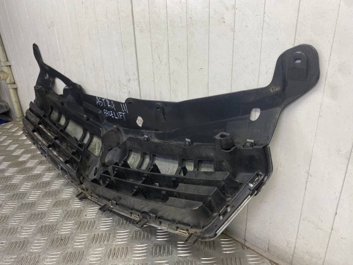 РЕШЕТКА РАДИАТОРА OPEL ASTRA III H РЕСТАЙЛИНГ 13225788 13225789, фото 6