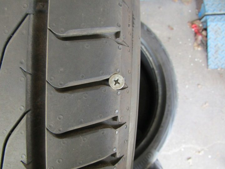 Шина летняя Pirelli Powergy 2 205/55R17 95 Y усилитель (XL), фото 3