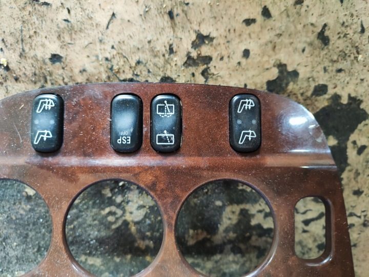 Mercedes ML W163 кнопка подогрева сидений, фото 1