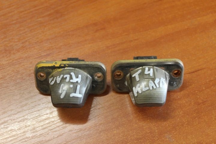 Фонарь номерного знака VW T4, фото 1