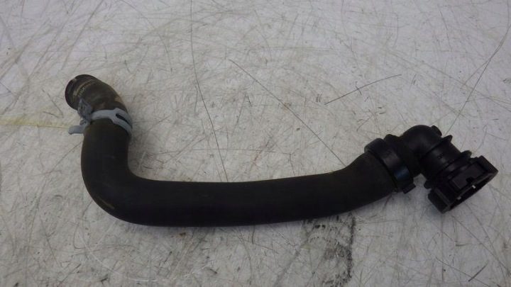 Патрубок воды Dacia Sandero II 0.9 TCE 924001635R, фото 2