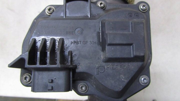 MERCEDES W205 1.6 ЗАСЛОНКА ВЫХЛОПА 50885503, фото 4