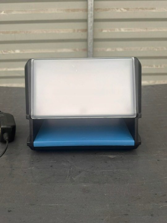 Лампа переносная Erbauer 20 Вт USB / гнездо автомобильное, фото 4