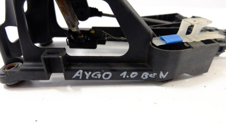 TOYOTA AYGO 1.0 КУЛИСА КПП ТРОСА, фото 3
