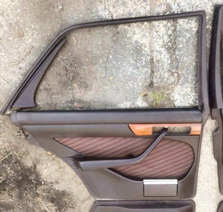 Mercedes-Benz W126 1985 Обшивки / Обшивка двери / Комплект 4 шт. Коричневый, фото 3