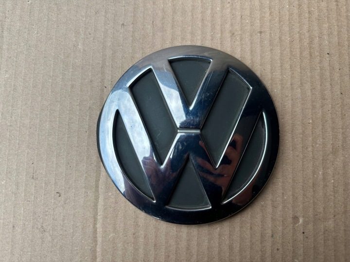 VW GOLF IV ЛОГОТИП ЗНАЧОК ЭМБЛЕМА КРЫШКИ 1J6853630A/B, фото 1
