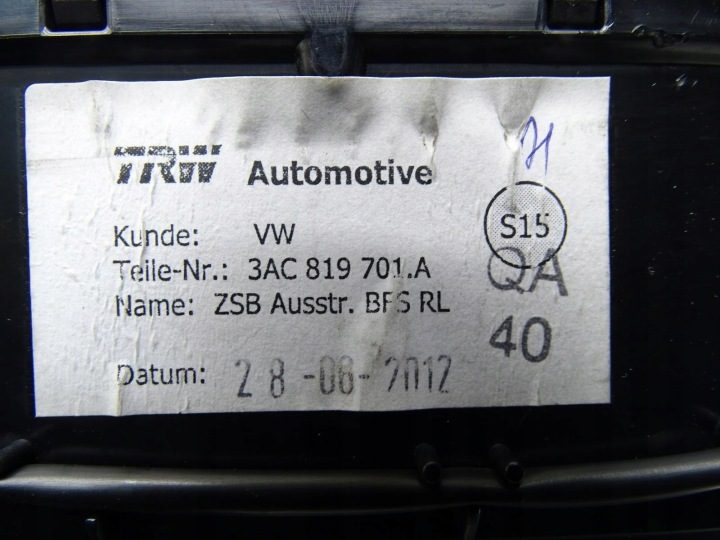 ДЕФЛЕКТОР ОБДУВА ПАНЕЛИ КОНСОЛИ ЛЕВЫЙ ПЕРЕДНИЙ 3AC819701A VW PASSAT B7, фото 7