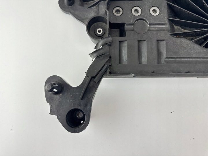 Площадка аккумулятора Audi A3 8Y 20- 1.5 TSI 5WA915331, фото 2